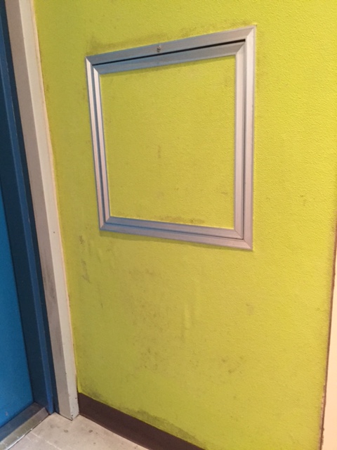e e