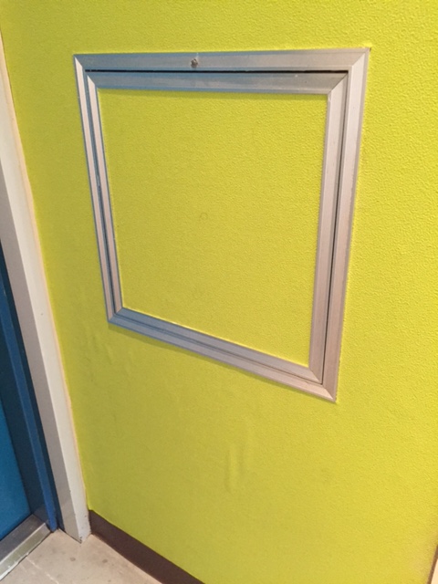 r r
